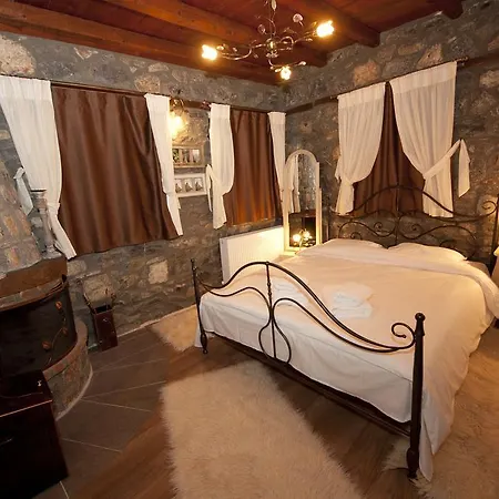 Fotaxia Guest house *