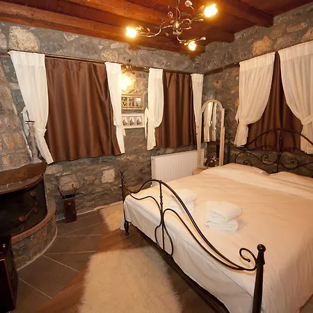 Fotaxia Guest house *